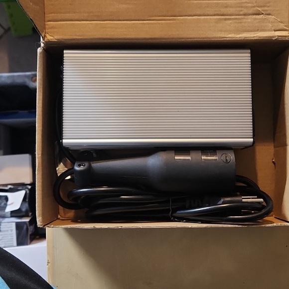 NEW in Box SCAAUTO LEAD ACID BATTERY golf cart CHARGER 🔋 electric kids car char - Picture 2 of 5